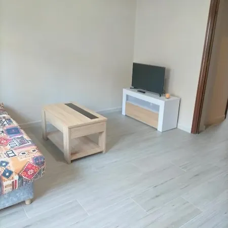 Agradable Casa Con Patio *