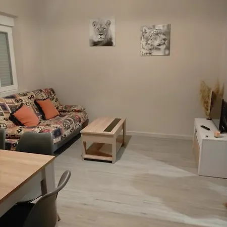 Holiday home Agradable Casa Con Patio *