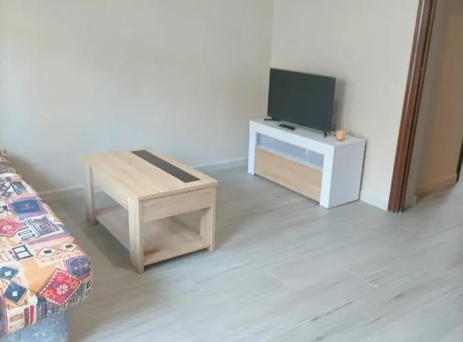 Agradable Casa Con Patio *