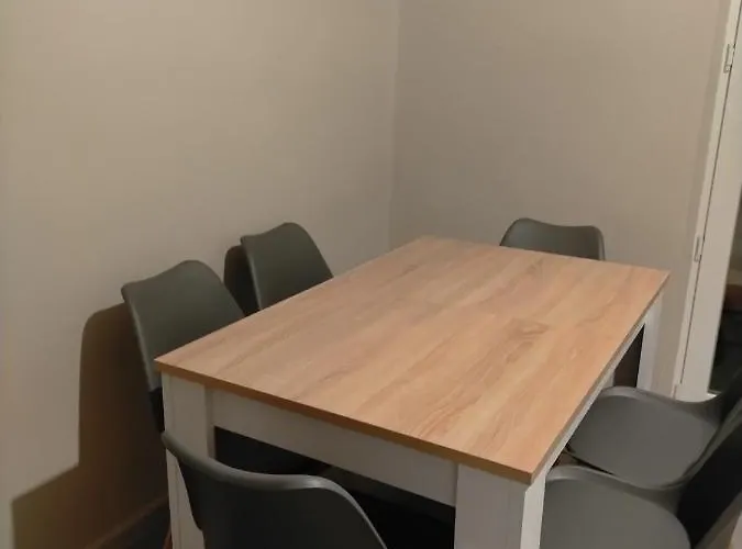 Agradable Casa Con Patio Salamanca