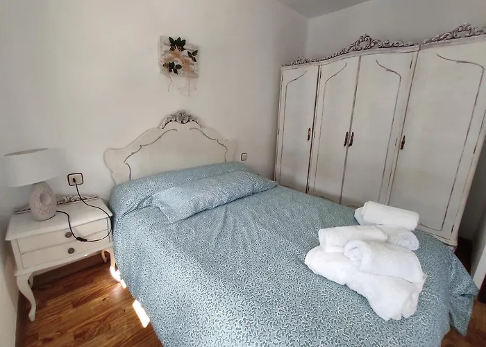 Agradable Casa Con Patio Nyaraló