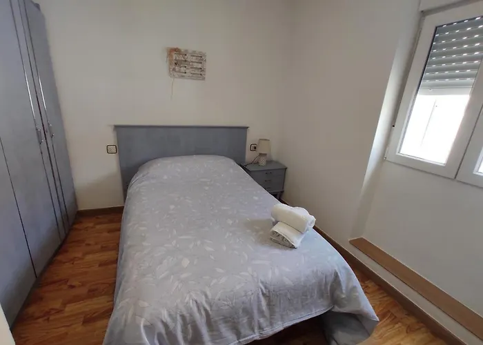 Agradable Casa Con Patio Nyaraló